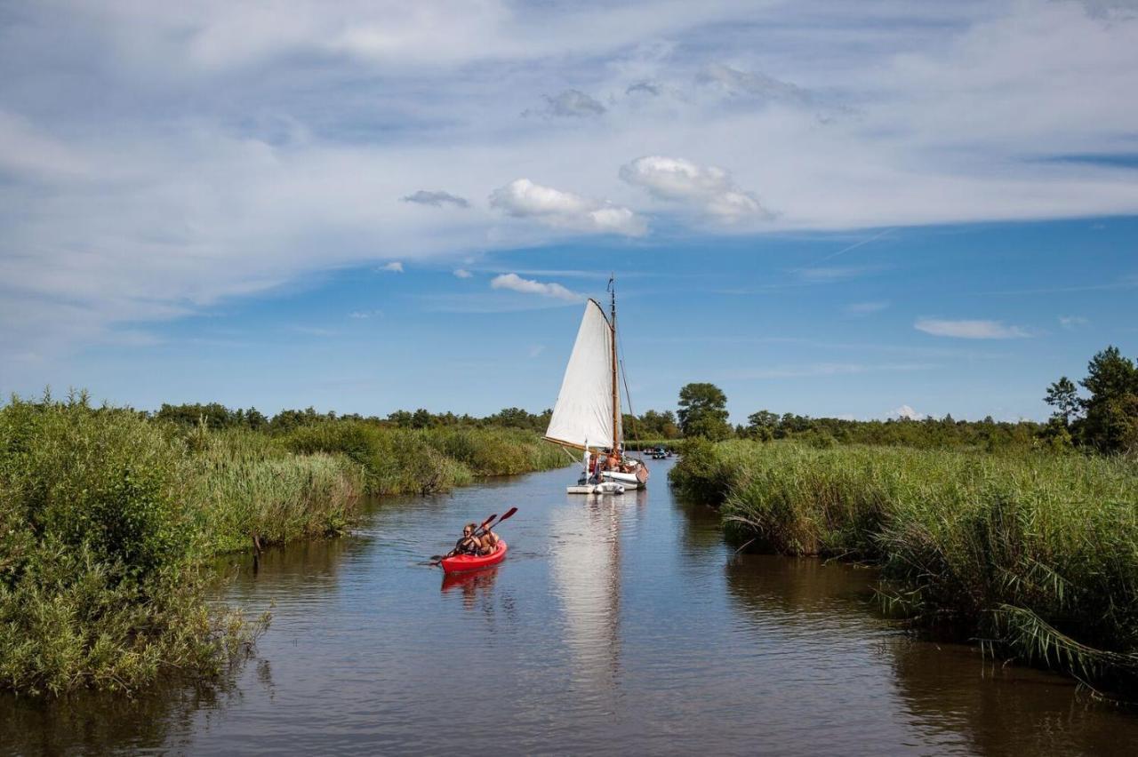 Vakantiehuis Woonboot Sweltsje *